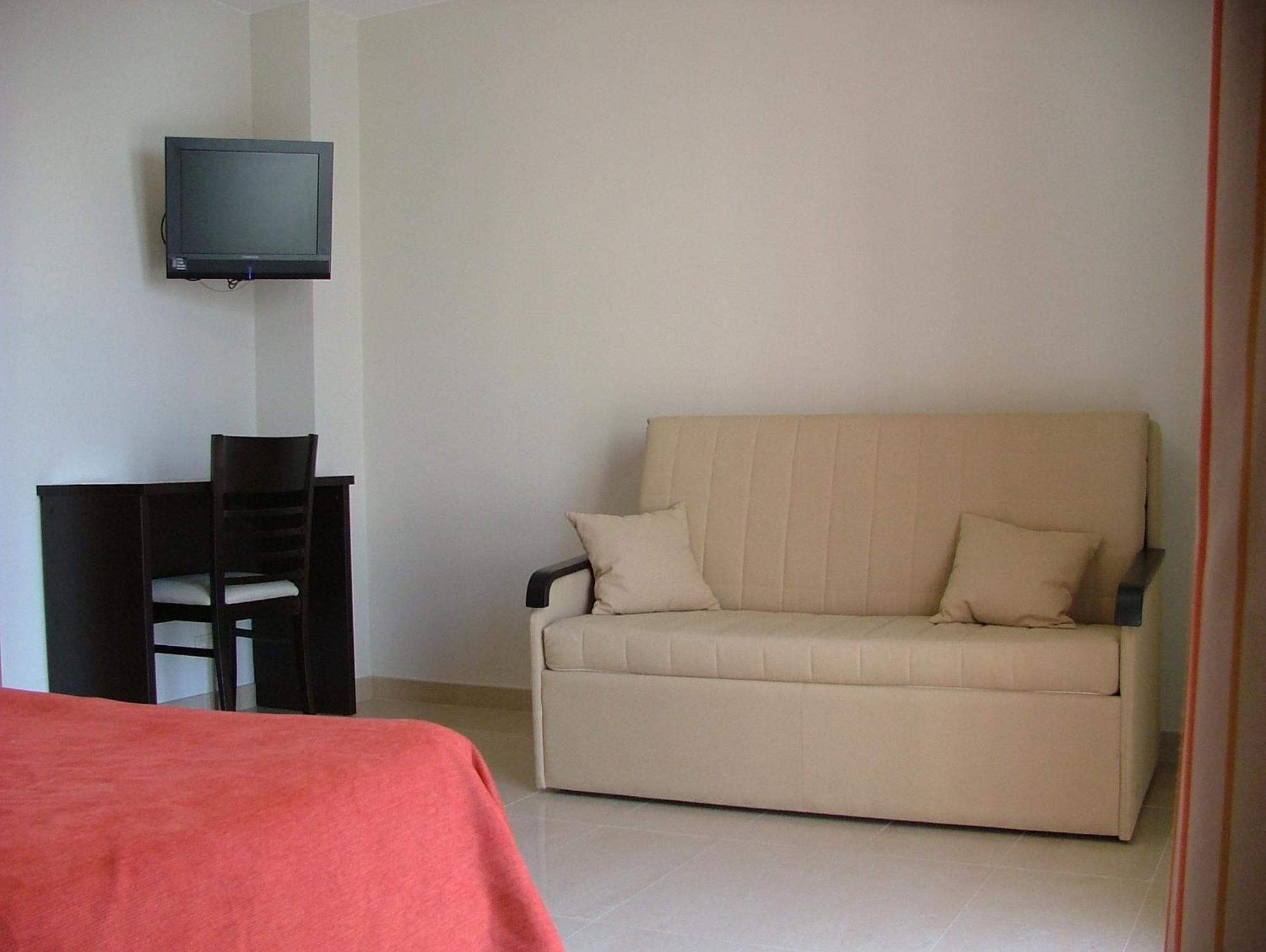 Hotel La Mirada Тарифа Экстерьер фото