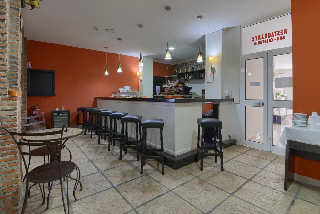 Hotel La Mirada Тарифа Экстерьер фото